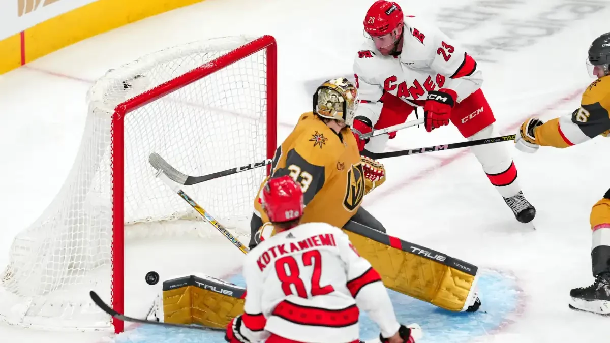 Vegas-Golden-Knights-vs.-Carolina-Hurricanes