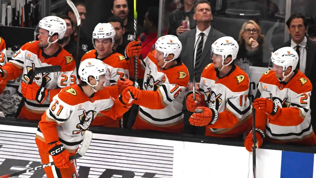 kings at Ducks nhl 2025