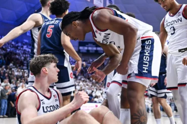 UConn Huskies at Kansas Jayhawks