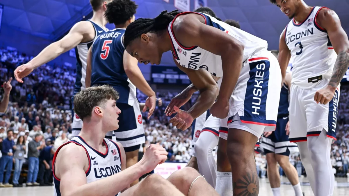 UConn Huskies at Kansas Jayhawks